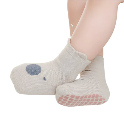 Adorable bear theme anti slip baby socks 0-5 Years