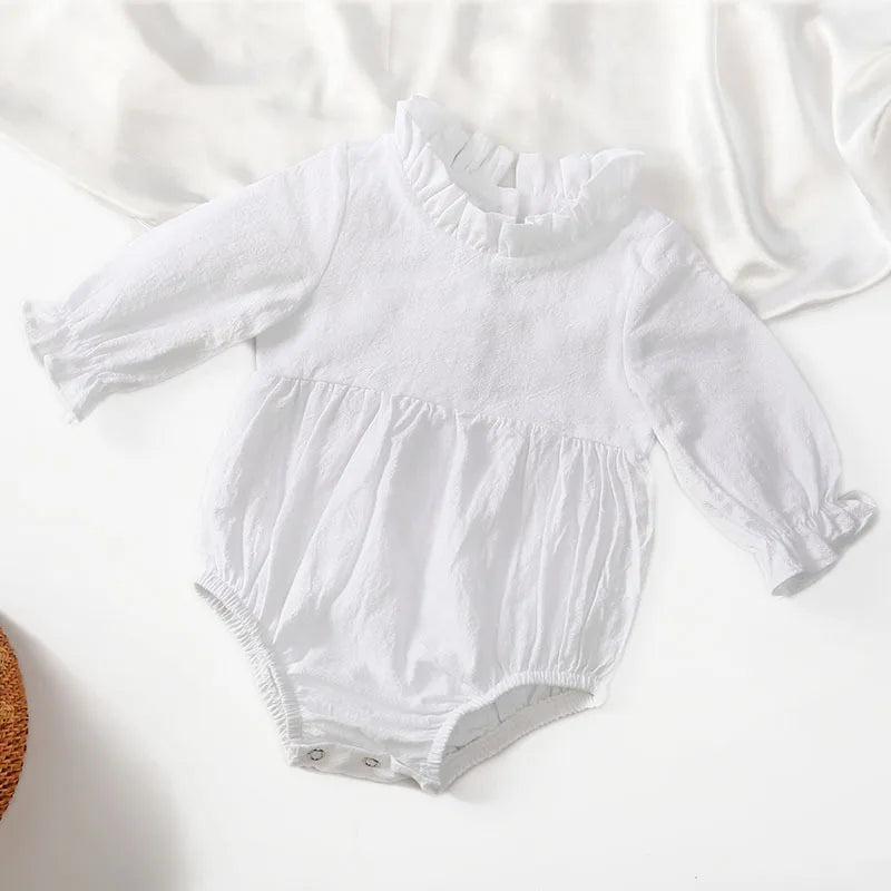 Adorable white Spring and Autumn Newborn Romper. Baby girl and boy 0-1 year