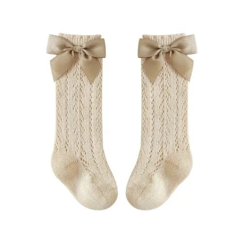 Adorable and warm Spanish Style Bow Cotton Socks. Baby girls 0-5 Years